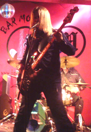 The Machines - Live at Bar Monsta, Camden, London NW1 - 08.08.07