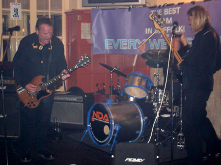 The Machines - Live at The Railway, Ipswich - 05.05.07