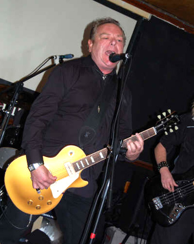 The Machines - Live at Esquires (Danny's Bar), Bedford - 12.04.08