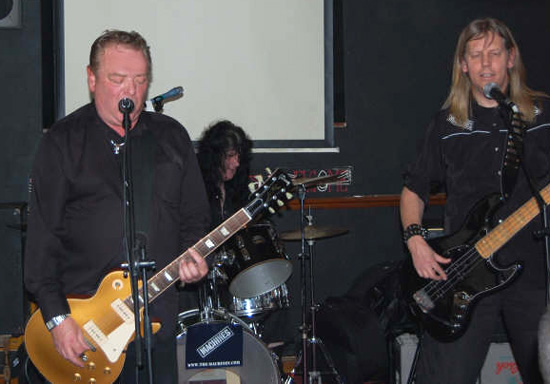 The Machines - Live at Esquires (Danny's Bar), Bedford - 12.04.08 