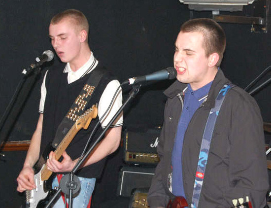 The Zero Zeroes - Live at Esquires (Danny's Bar), Bedford - 12.04.08