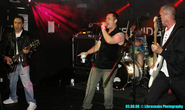 Shag Nasty - Live at The BridgeHouse 2, Canning Town, London - 03.08.08