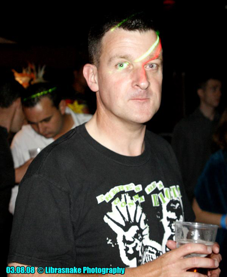 The Machines - Live at The BridgeHouse 2, Canning Town, London - 03.08.08 - Clive