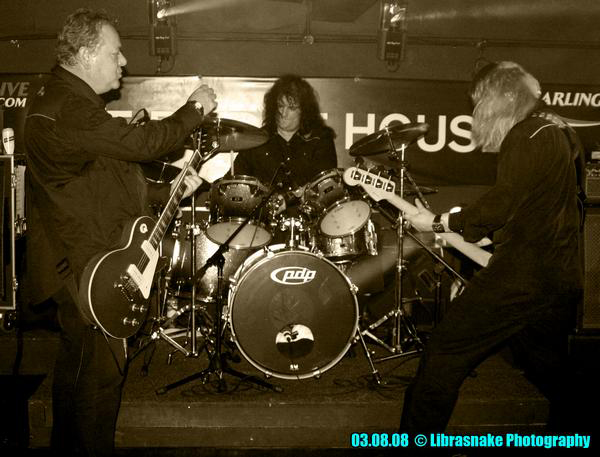 The Machines - Live at The BridgeHouse 2, Canning Town, London - 03.08.08