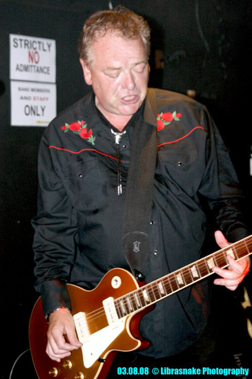 The Machines - Live at The BridgeHouse 2, Canning Town, London - 03.08.08