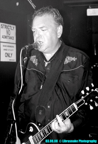 The Machines - Live at The BridgeHouse 2, Canning Town, London - 03.08.08