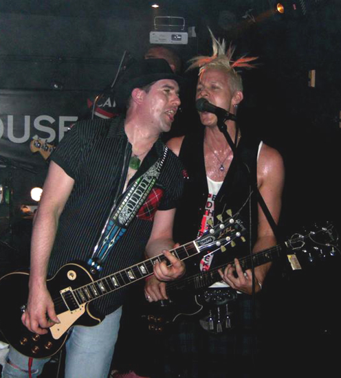 The Duel - Live at The BridgeHouse 2, Canning Town, London - 03.08.08