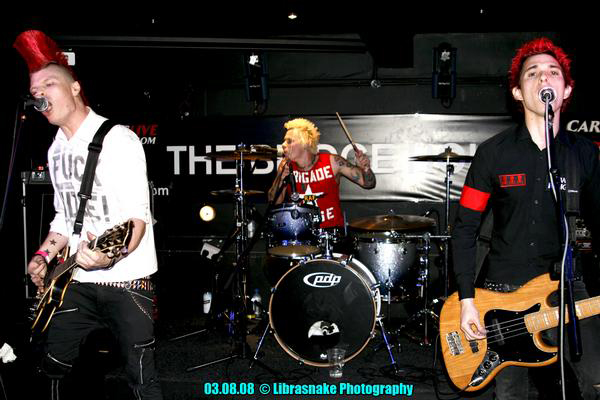 The Rabble - Live at The BridgeHouse 2, Canning Town, London - 03.08.08