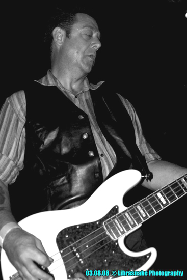 Manufactured Romance - Live at The BridgeHouse 2, Canning Town, London - 03.08.08