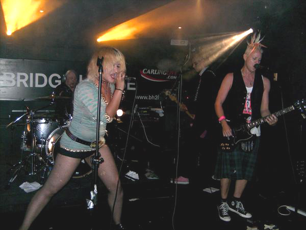 The Duel - Live at The BridgeHouse 2, Canning Town, London - 03.08.08