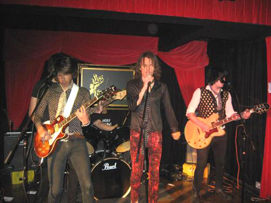 Bubblegum Screw - Live at The Cavendish Arms, London - 27.06.08