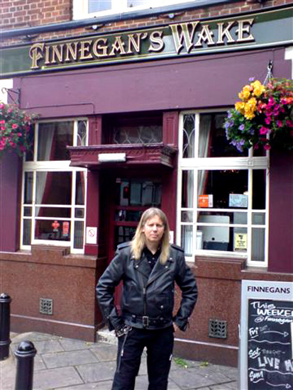 The Machines - Live at Finnegan's Wake, Ealing, London with Strange Folk - 12.07.08 - Stephen Reddihough