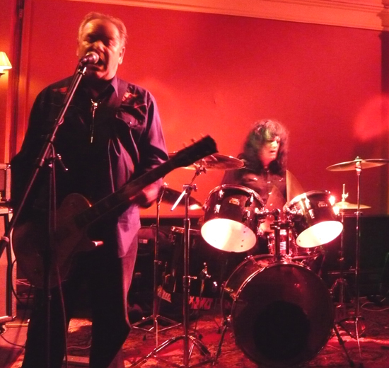The Machines - Live at Finnegan's Wake, Ealing, London - 12.07.08