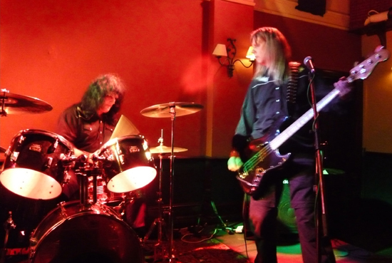 The Machines - Live at Finnegan's Wake, Ealing, London - 12.07.08