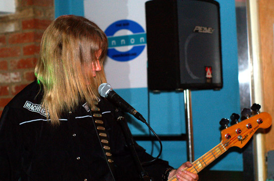 The Machines - Live at Lennons Bar - Great Dunmow, Essex - 19.07.08 