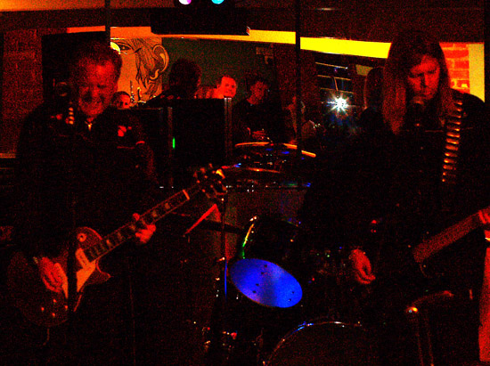 The Machines - Live at Lennons Bar - Great Dunmow, Essex - 19.07.08 