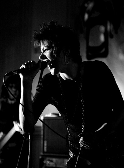 Girls on Top - Live at The Old Ticket Hall, Windsor - 26.07.08