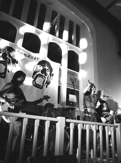 Girls on Top - Live at The Old Ticket Hall, Windsor - 26.07.08