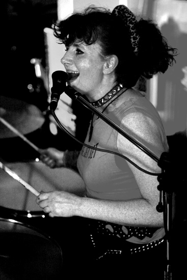 Girls on Top - Live at The Old Ticket Hall, Windsor - 26.07.08