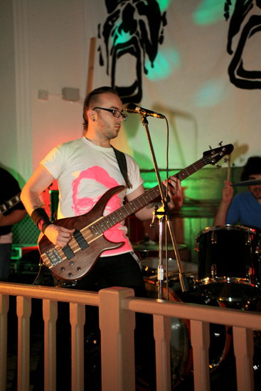 Kingdom Waits - Live at The Old Ticket Hall, Windsor - 26.07.08