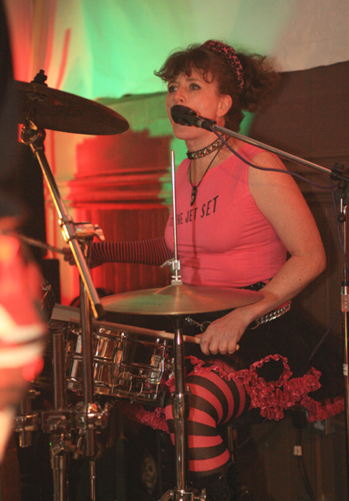 Girls on Top - Live at The Old Ticket Hall, Windsor - 26.07.08