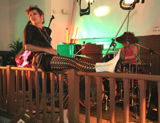 Girls on Top - Live at The Old Ticket Hall, Windsor - 26.07.08