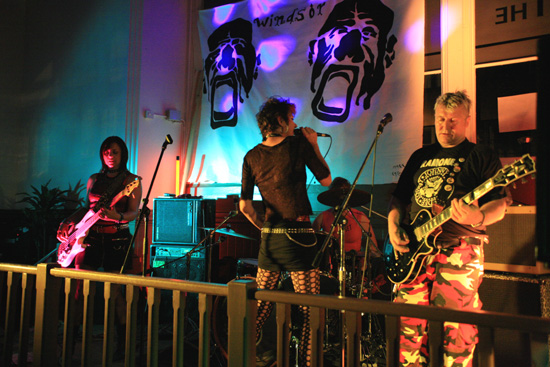 Girls on Top - Live at The Old Ticket Hall, Windsor - 26.07.08