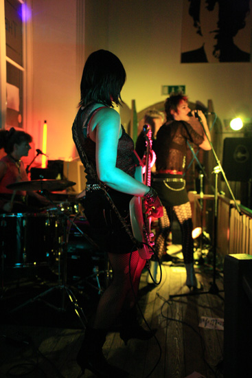 Girls on Top - Live at The Old Ticket Hall, Windsor - 26.07.08