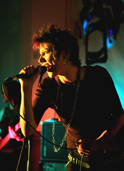 Girls on Top - Live at The Old Ticket Hall, Windsor - 26.07.08