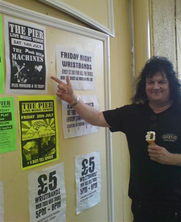 The Machines - Live at The Pier Music Venue, Clacton - 14.07.07