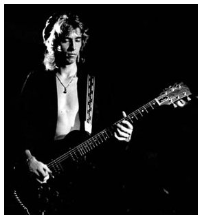 Le Mat - Live at The Queens Hotel - 1983