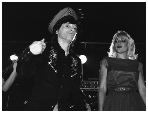 Alison Gordy with Johnny Thunders - Live at The Marquee, London, England - 30.08.88